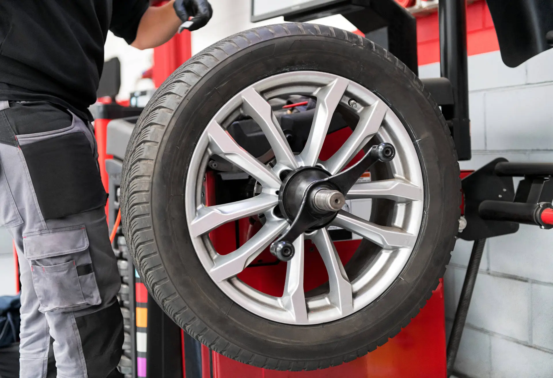 Wheel balancing- Alpha tyres and wheels kilsyth